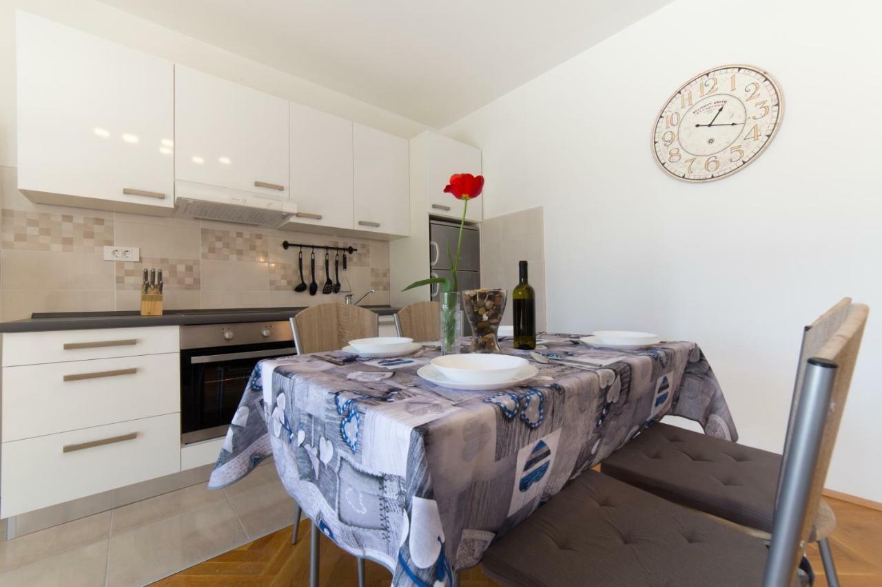 Apartments Raspolic Кастав Экстерьер фото