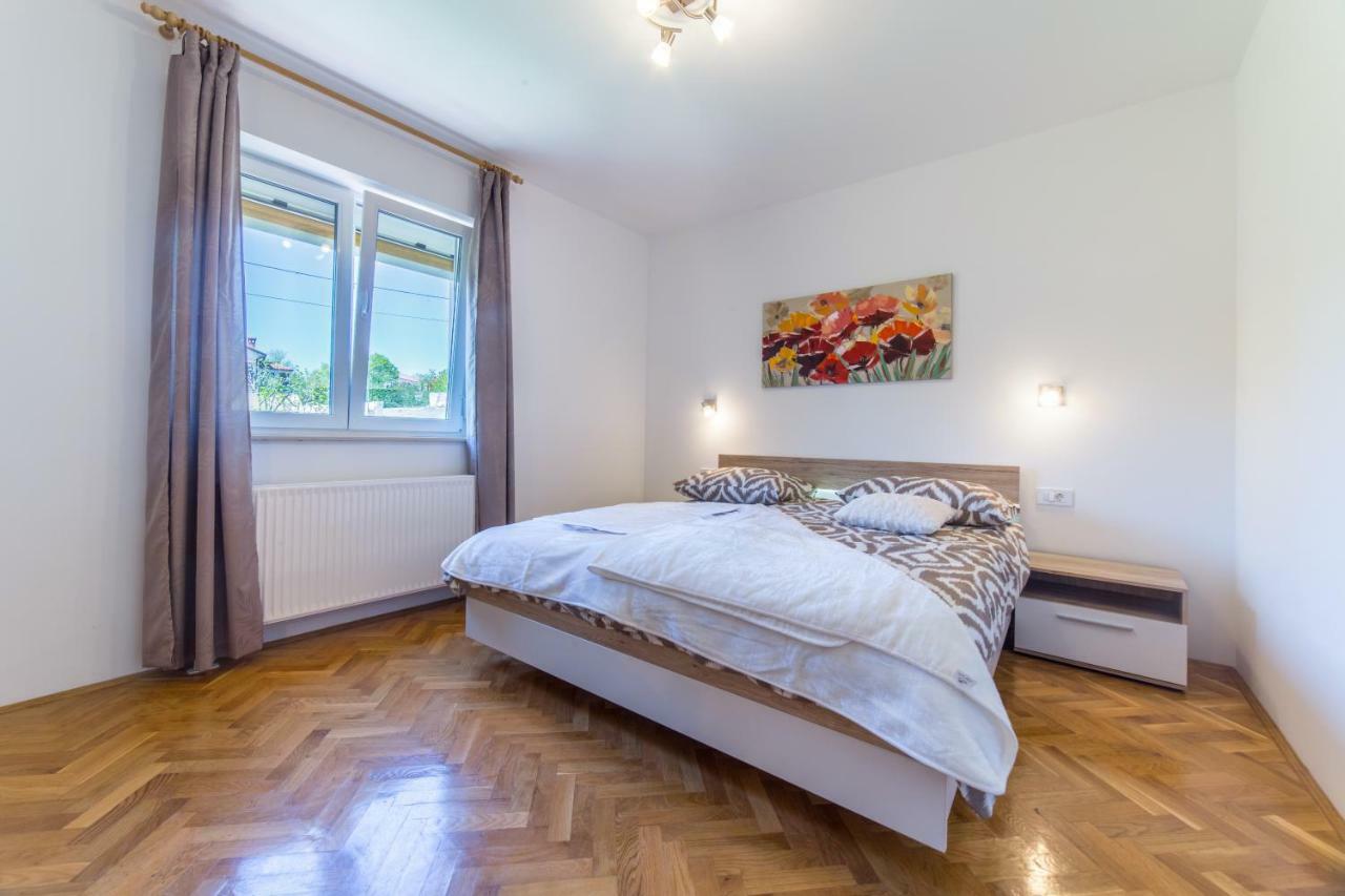 Apartments Raspolic Кастав Экстерьер фото