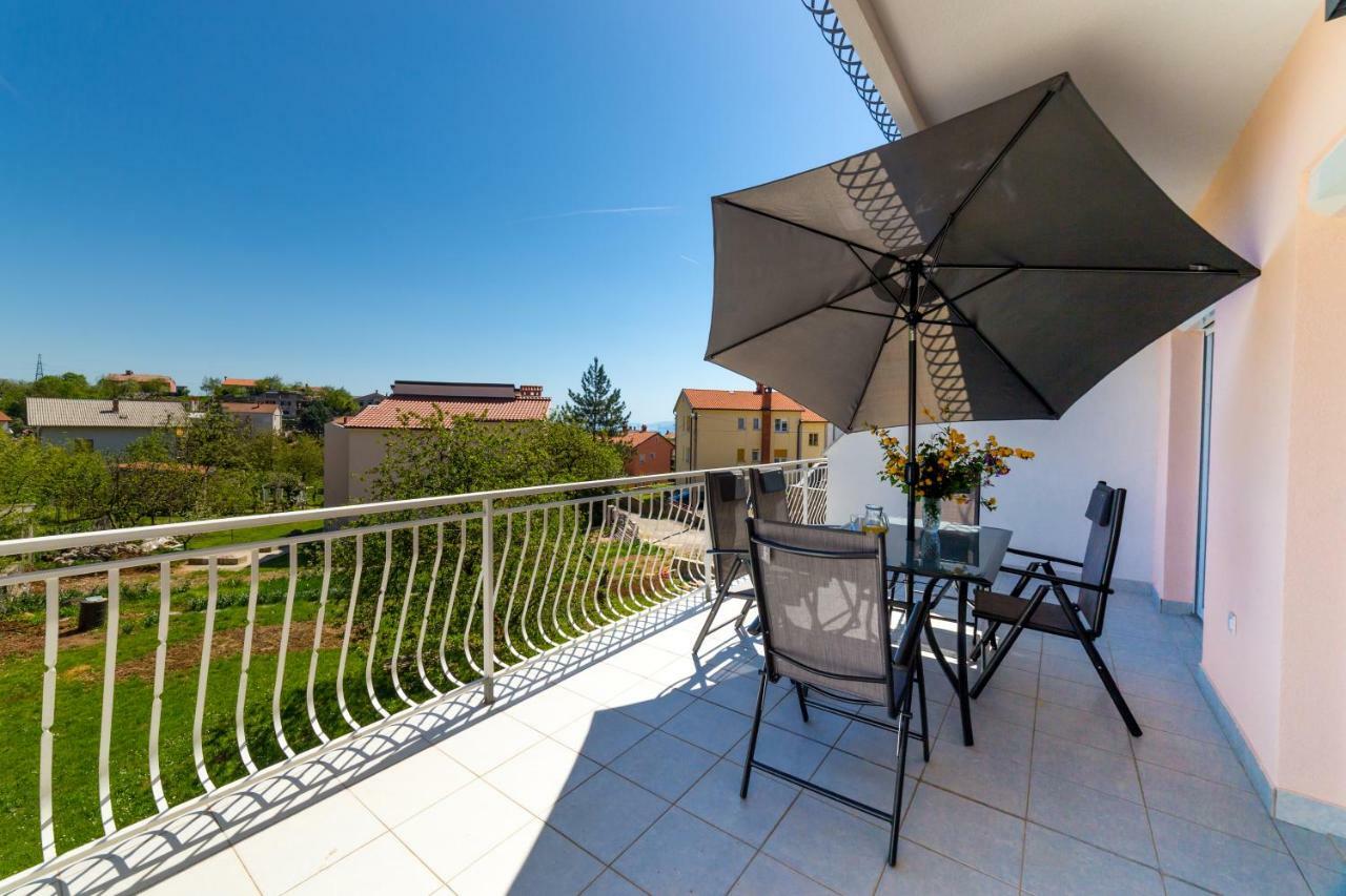 Apartments Raspolic Кастав Экстерьер фото