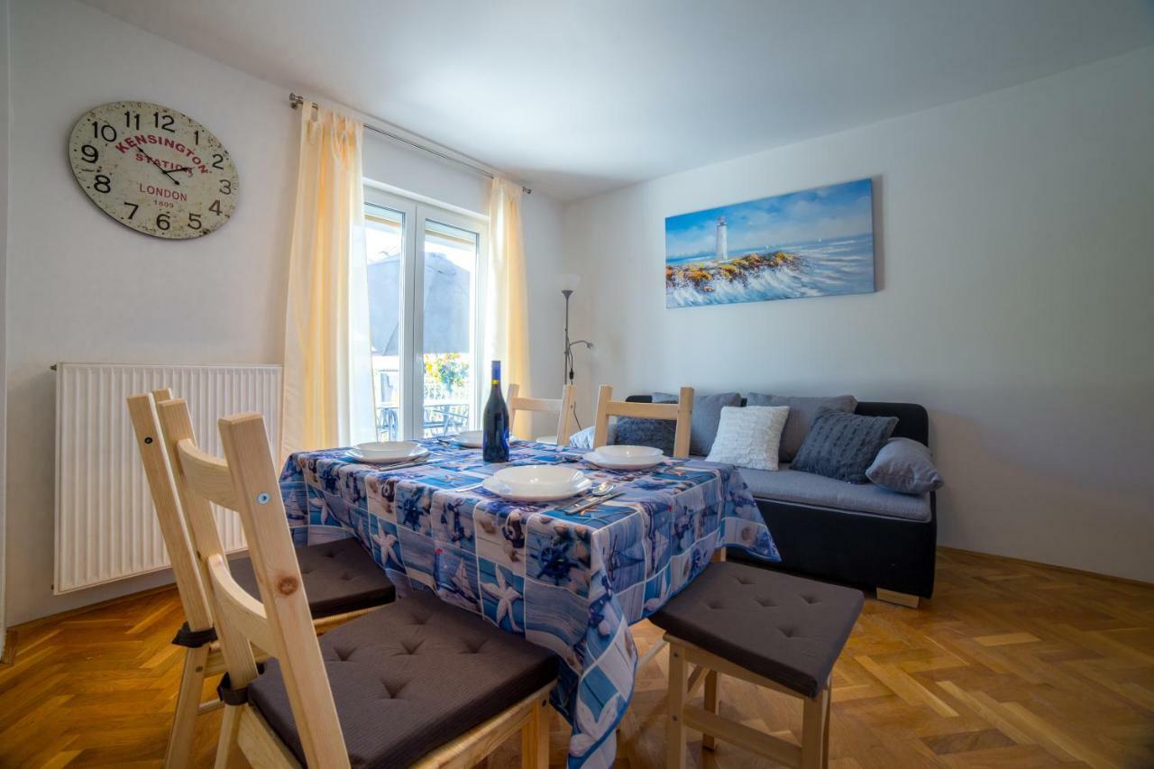 Apartments Raspolic Кастав Экстерьер фото