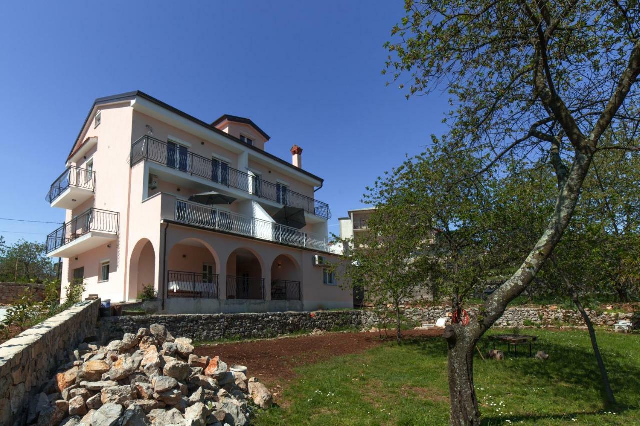 Apartments Raspolic Кастав Экстерьер фото