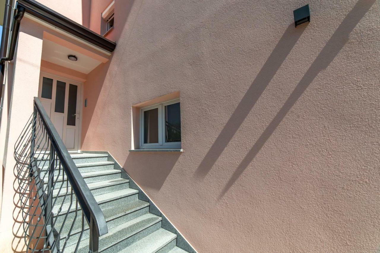 Apartments Raspolic Кастав Экстерьер фото